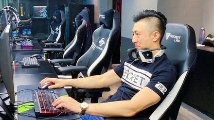 乐芙兰假日皮肤展示在沙滩享受阳光